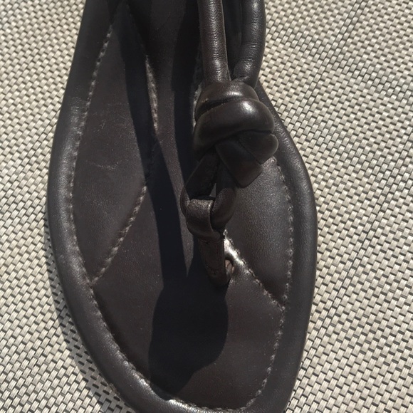 Brown Prada sandals - Picture 3 of 5